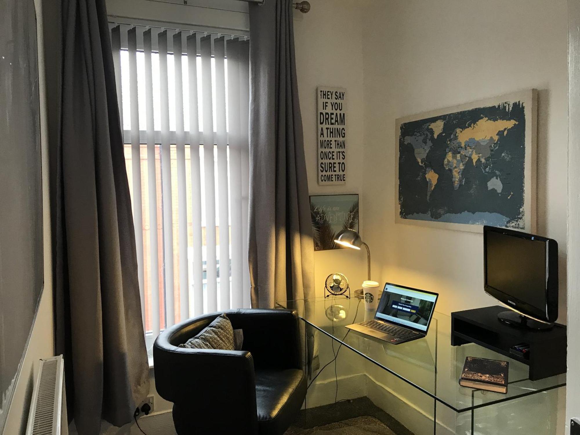 Bright Spacious 3-Bed With Office & Patio, Preston Preston  Zewnętrze zdjęcie